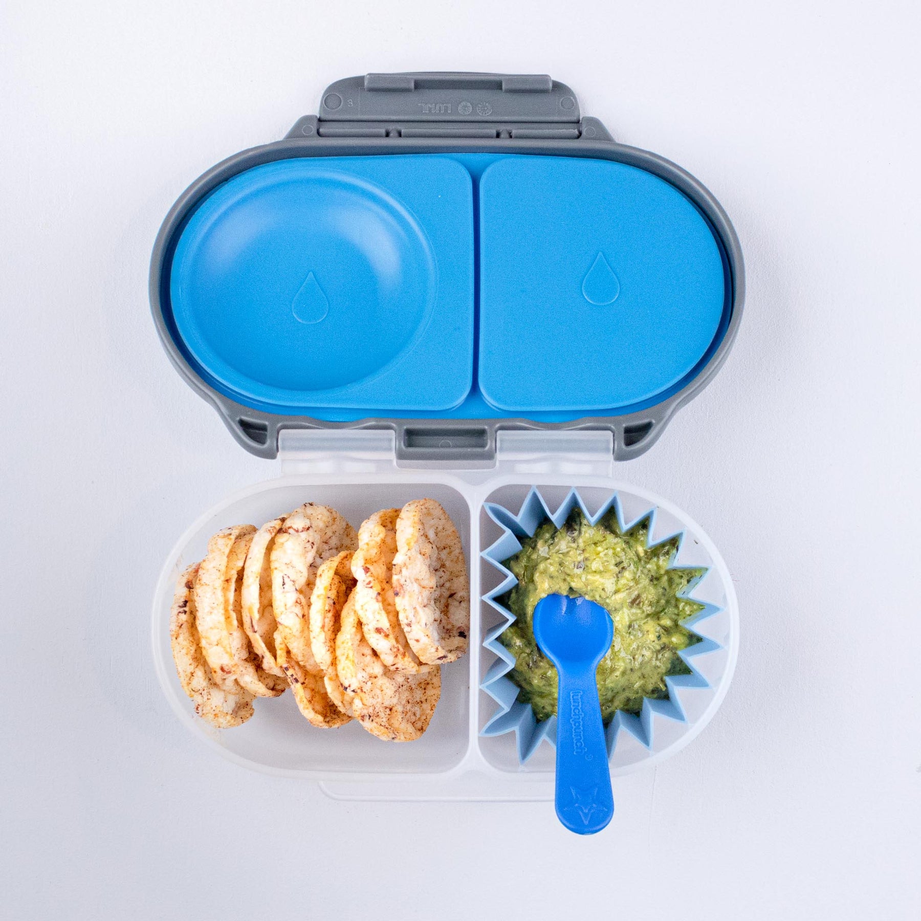 https://thelunchpunch.com/cdn/shop/products/Lunchpunch_sticks__fork_spoon_blue_silicone-cups3_1800x1800.jpg?v=1637551801